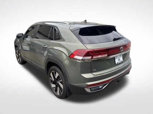 Used 2025 Volkswagen Atlas Cross Sport SE FWD image 5