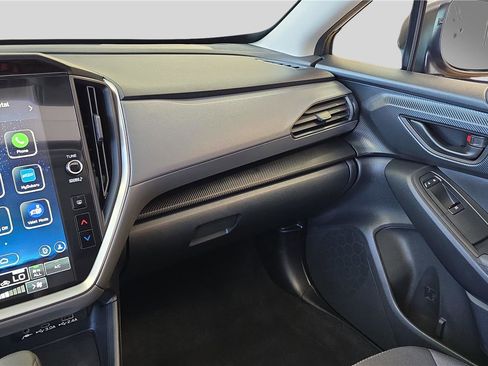 Used 2025 Subaru Crosstrek 2.0i Premium image 24