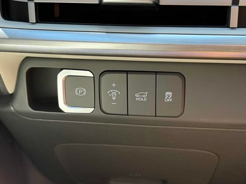 Used 2024 Hyundai Santa Fe Calligraphy AWD/4WD image 15
