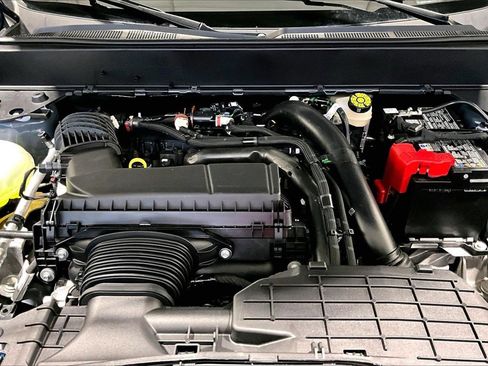 Used 2025 Ford Maverick XLT w/ Equipment Group 302A image 9