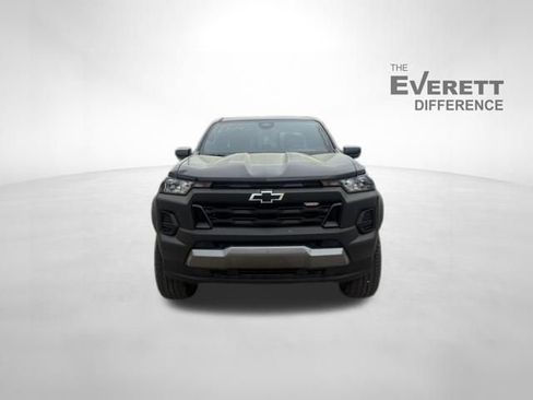 New 2026 Chevrolet Colorado Trail Boss AWD/4WD image 2