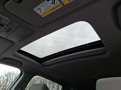 Used 2018 Honda CR-V EX image 14