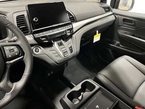 New 2026 Honda Odyssey EX-L image 17