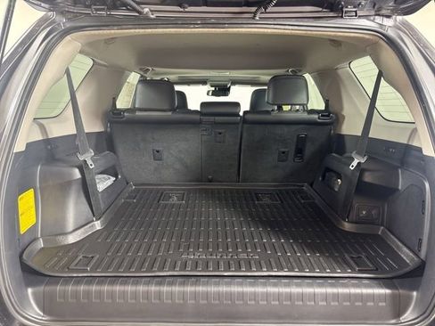 Used 2023 Toyota 4Runner SR5 Premium w/ Moonroof Package AWD/4WD image 21