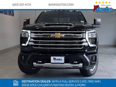 Certified 2024 Chevrolet Silverado 3500 High Country w/ High Country Premium Package image 3