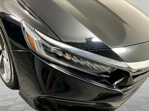 Used 2019 Honda Accord Touring image 32