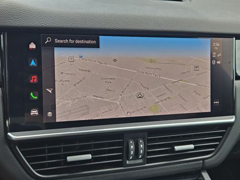 Certified 2022 Porsche Cayenne AWD/4WD image 17