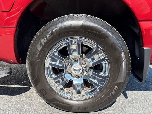 Used 2017 Nissan Titan SV AWD/4WD image 5