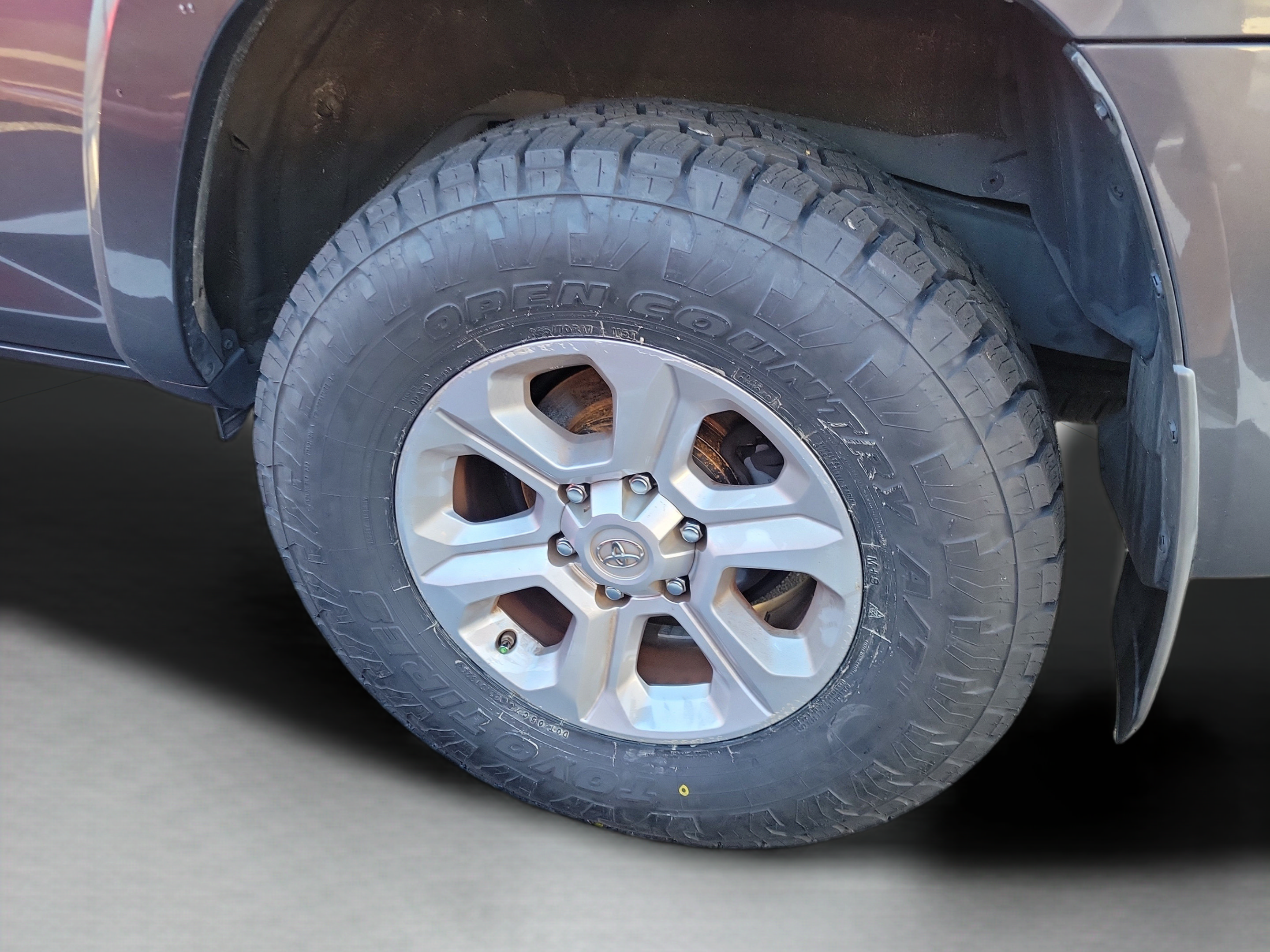 Used 2021 Toyota 4Runner SR5 Premium w/ Moonroof Package AWD/4WD image 25