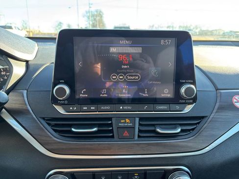 Used 2024 Nissan Altima 2.5 SV image 26