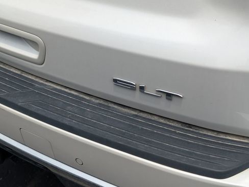 Used 2021 GMC Yukon XL SLT w/ SLT Premium Package AWD/4WD image 10