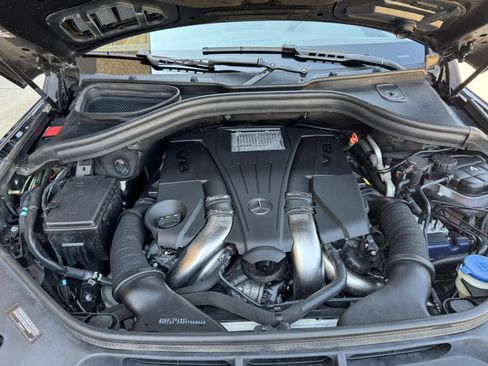 Used 2014 Mercedes-Benz GL 450 4MATIC image 17