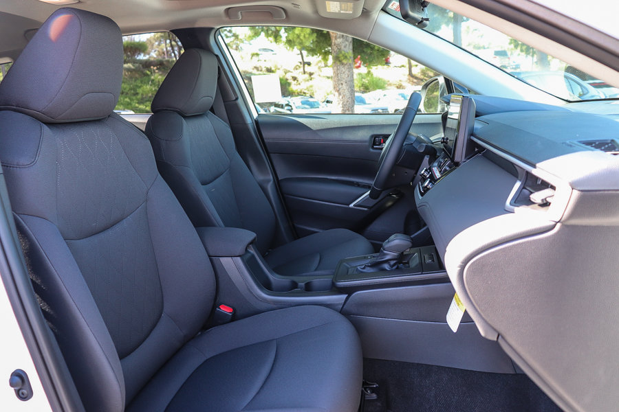New 2026 Toyota Corolla Cross LE w/ Moonroof Package FWD image 16