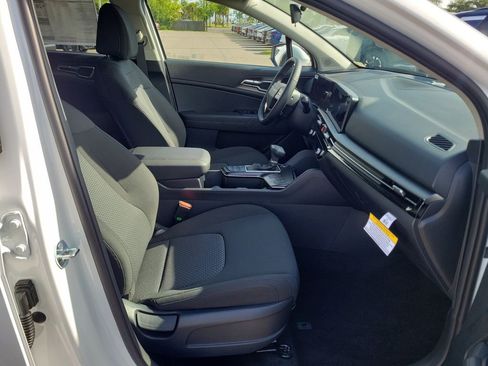 New 2026 Kia Sportage LX FWD image 7
