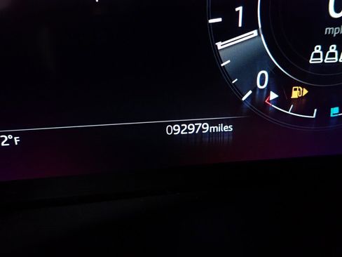 Used 2022 Land Rover Range Rover Evoque SE image 25