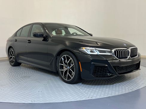 Used 2023 BMW 540i w/ Executive Package image 6