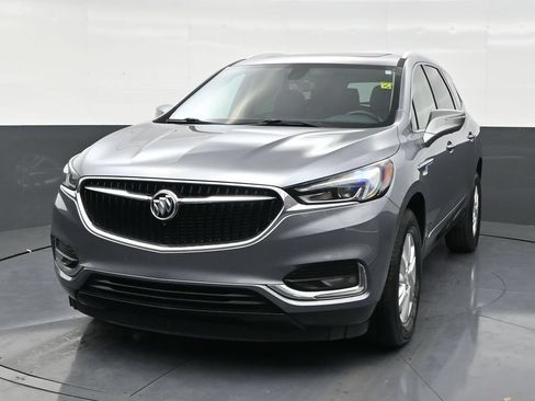 Used 2020 Buick Enclave Essence w/ Sound and Sites Package FWD image 8