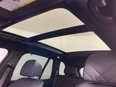 Used 2025 BMW X5 M60i w/ Executive Package image 23