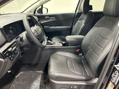 New 2026 Kia Sportage SX image 8