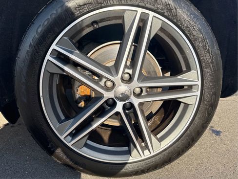 Used 2019 Audi SQ5 Premium Plus w/ Premium Plus Package AWD/4WD image 32