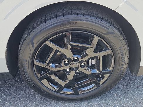 Certified 2026 Kia Carnival SX w/ SX Dark Edition Package FWD image 10