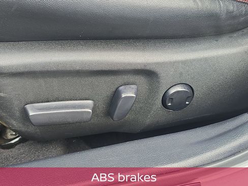 Used 2015 Toyota Camry SE image 14