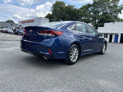 Used 2018 Hyundai Sonata SE w/ Cargo Package FWD image 4