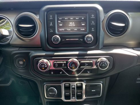 Used 2018 Jeep Wrangler Unlimited Sport w/ Dual Top Group AWD/4WD image 3