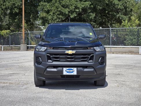 Used 2023 Chevrolet Colorado W/T RWD image 2