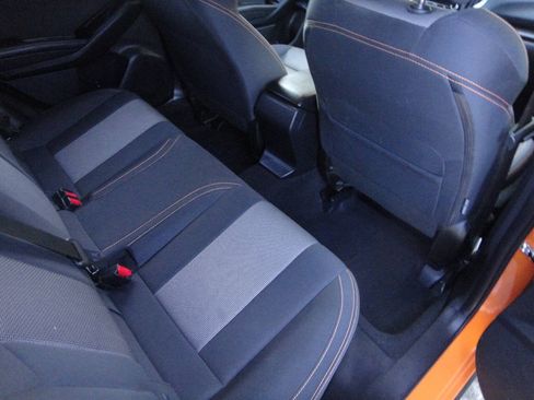 Used 2019 Subaru Crosstrek 2.0i Premium AWD/4WD image 11