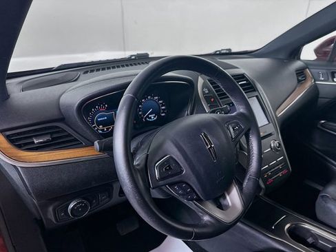 Used 2017 Lincoln MKC Select w/ Select Plus Package image 10