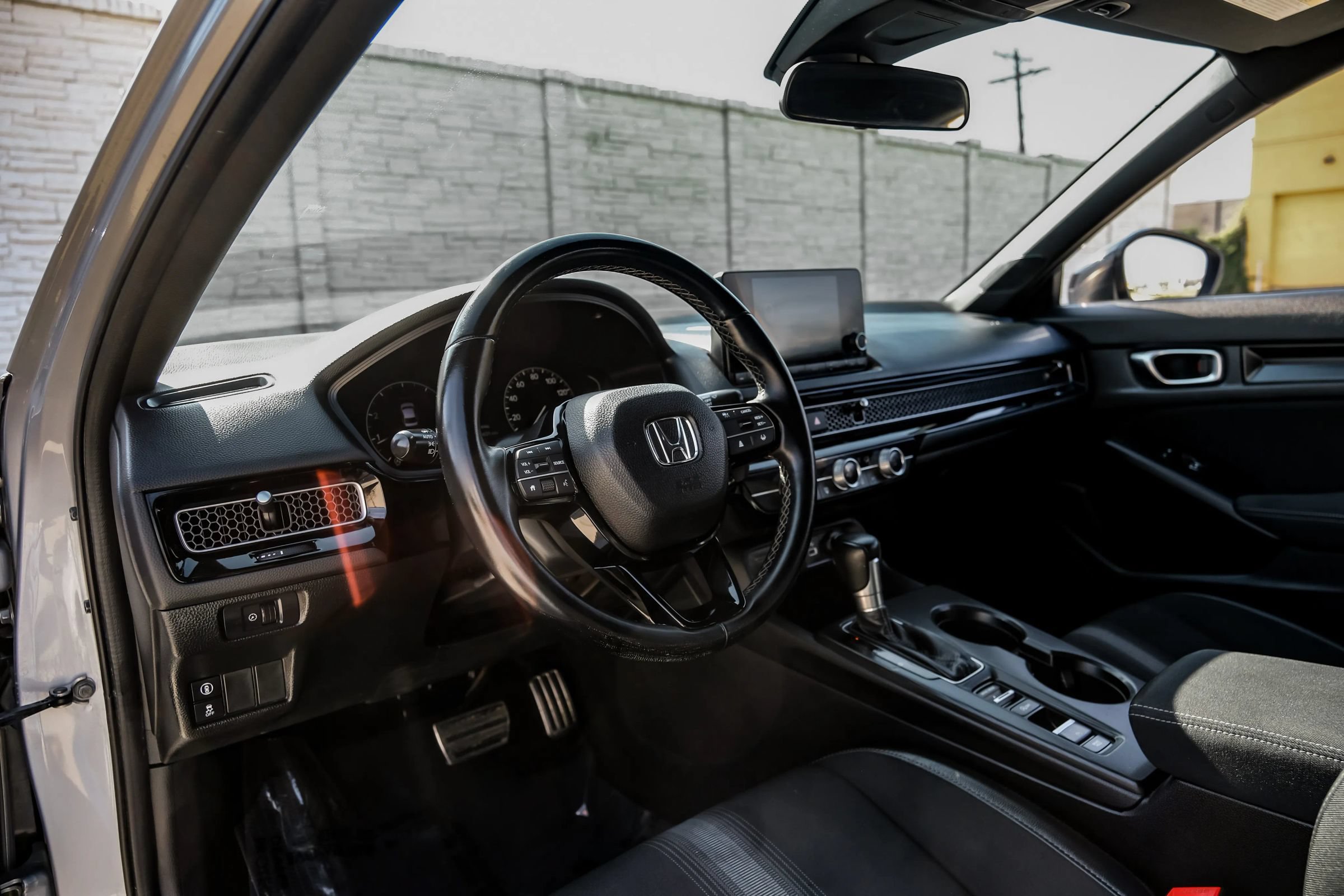Used 2022 Honda Civic Sport image 3