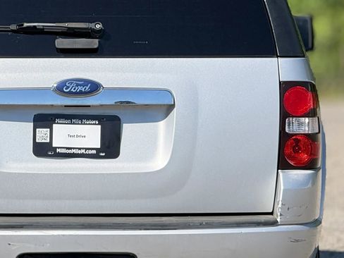 Used 2009 Ford Explorer XLT RWD image 14