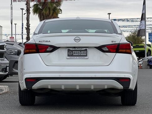Certified 2023 Nissan Altima 2.5 SV image 5