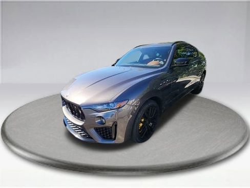 Used 2022 Maserati Levante Modena image 11