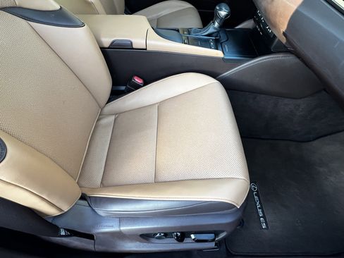 Used 2021 Lexus ES 350 w/ Premium Package image 44