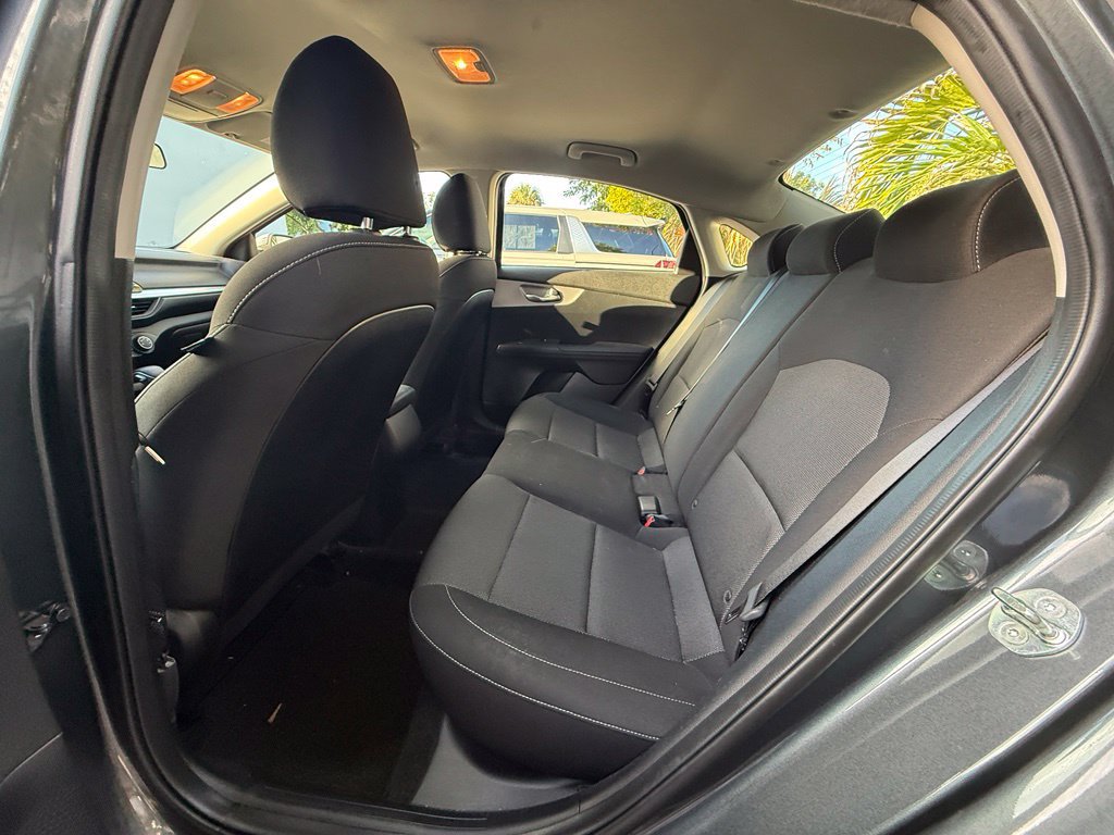 Certified 2024 Kia Forte LXS FWD image 5