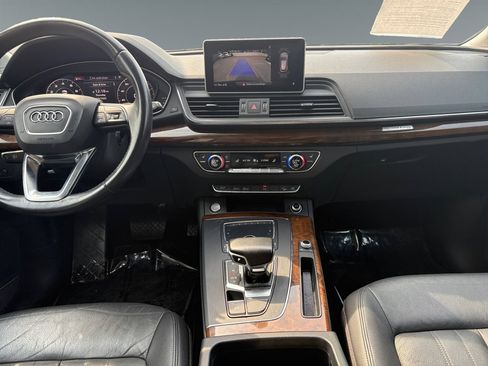 Used 2018 Audi Q5 2.0T Premium Plus w/ Premium Plus Package image 11