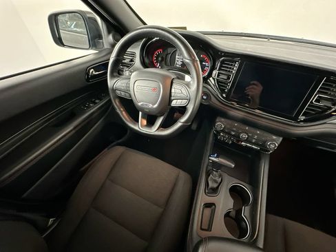 Used 2025 Dodge Durango GT RWD image 9
