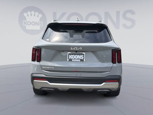 New 2026 Kia Sorento S FWD image 5