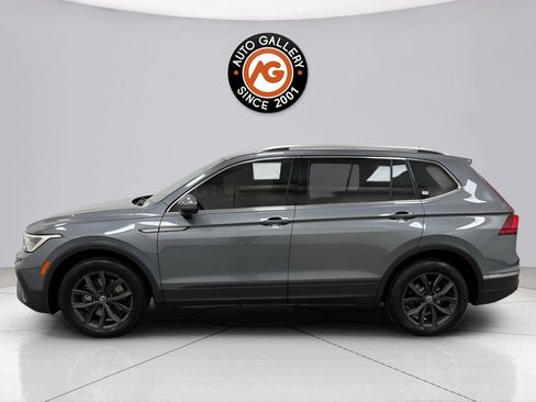 Used 2022 Volkswagen Tiguan SE image 4