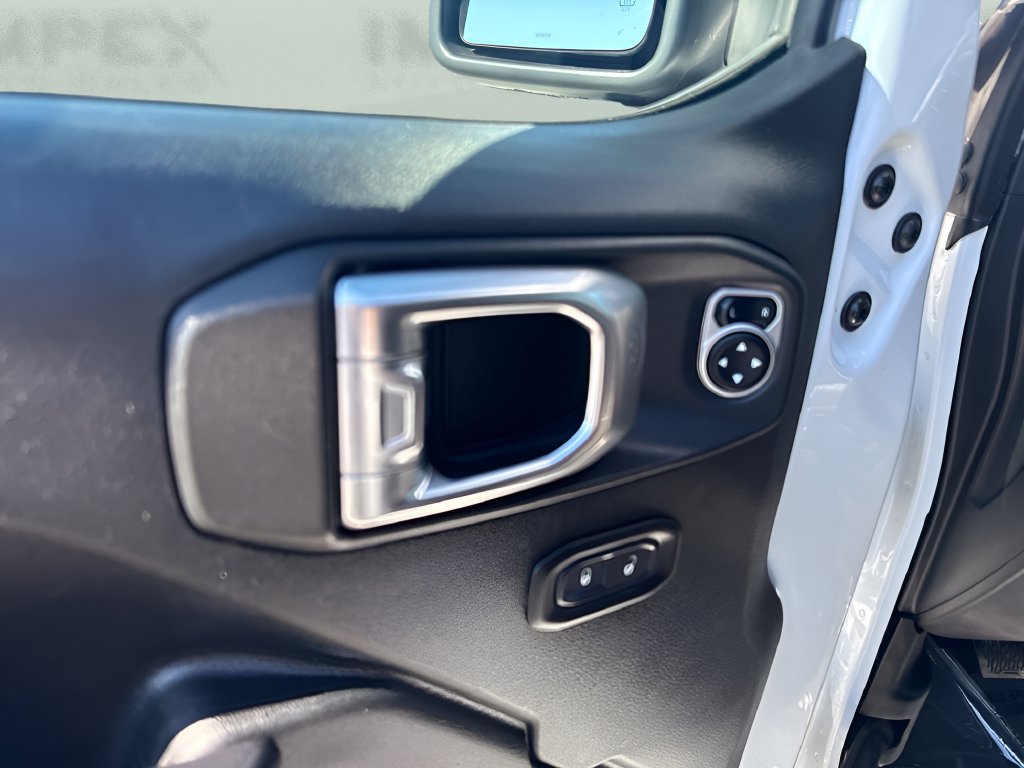 Used 2018 Jeep Wrangler Sport AWD/4WD image 23
