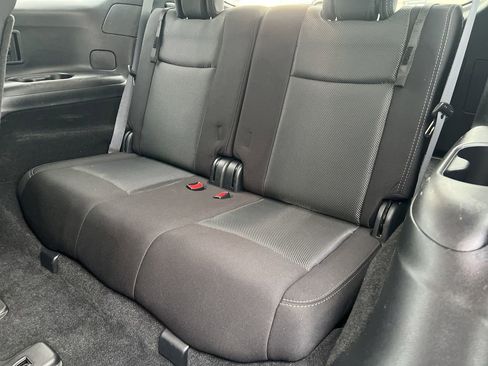 Used 2020 Nissan Pathfinder SV image 26