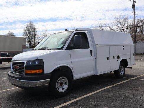 New 2025 GMC Savana 3500 w/ Power Convenience Package image 3
