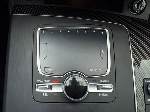 Used 2018 Audi SQ5 Prestige w/ Prestige Package image 16