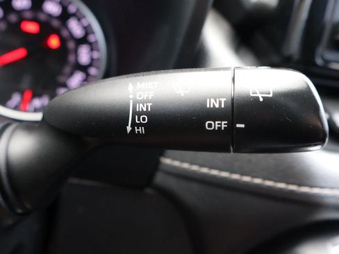 Used 2021 Toyota RAV4 LE w/ Carpet Mat Package (TMS) AWD/4WD image 32