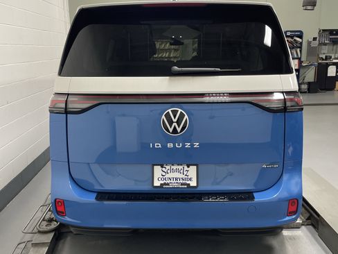 New 2025 Volkswagen ID. Buzz Pro S Plus image 3