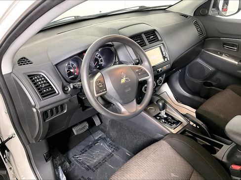 Used 2019 Mitsubishi Outlander Sport LE image 13