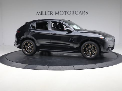 New 2025 Alfa Romeo Stelvio Sprint image 13