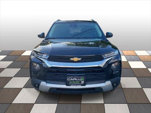 Used 2023 Chevrolet TrailBlazer LT AWD/4WD image 2